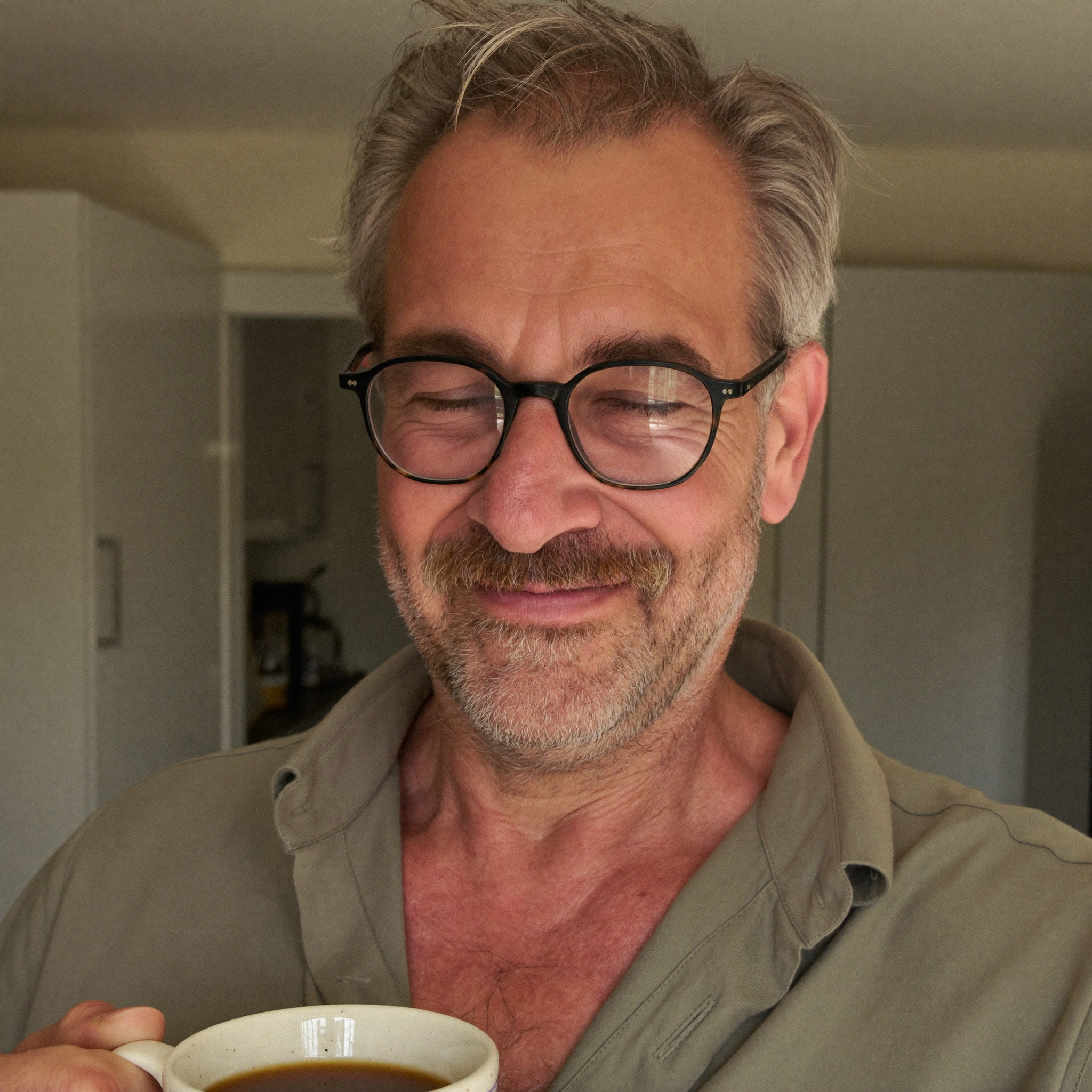 rlnr-headshot-05-robert.png